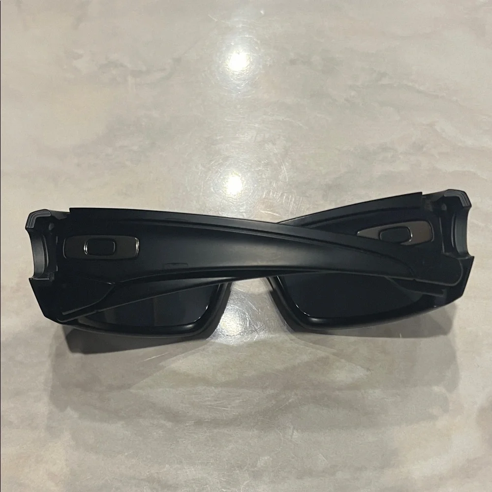 Polarized Oakley Black Frame Fuel Cell Sunglasses